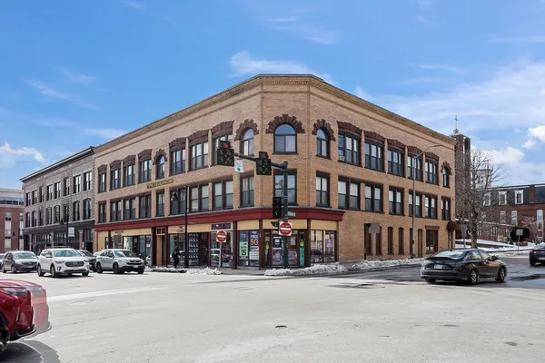 $237,000 | 7 Main Street, Unit 203, Brockton, MA 02301