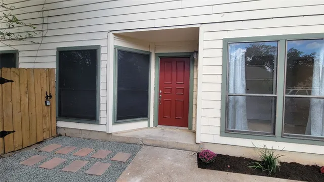 $1,695 | 9110 Sedgemoor Trail, Unit A, Austin, TX 78748