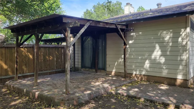 $1,695 | 9110 Sedgemoor Trail, Unit A, Austin, TX 78748