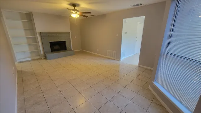 $1,695 | 9110 Sedgemoor Trail, Unit A, Austin, TX 78748