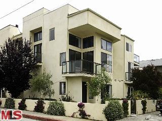 30 Reef Street, Unit 2 Marina del Rey, CA 90292 - Photo 1 of 1 Gallery Image 1