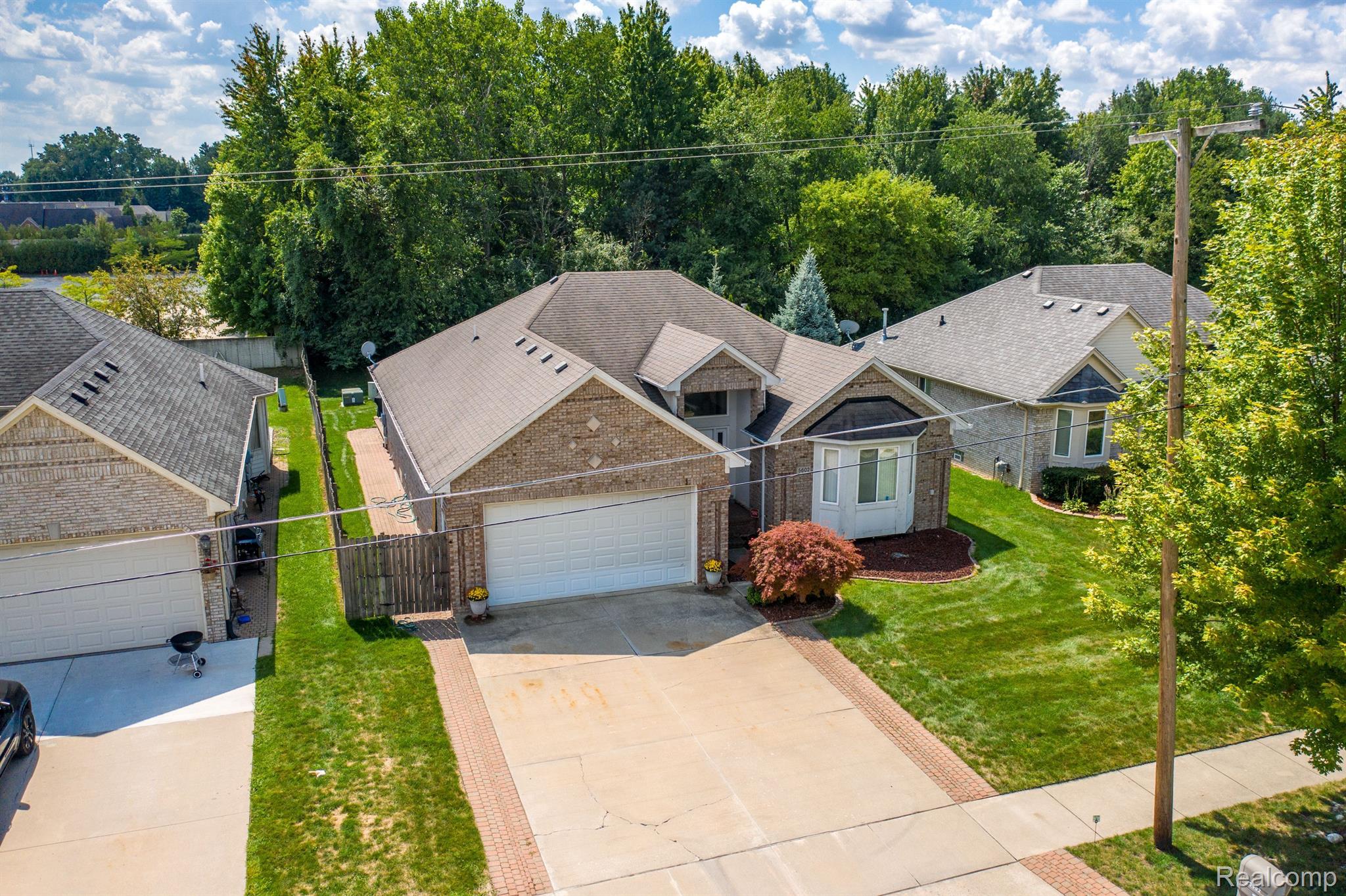 5602 Bedell Road Sterling Heights, MI 48310 - Photo 3 of 32 Gallery Image 3