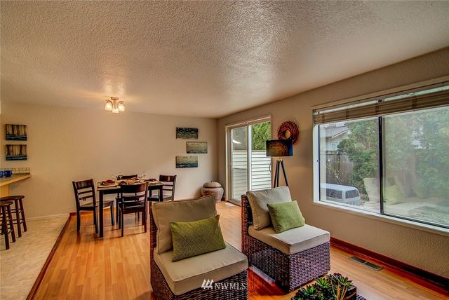 $390,000 | 13132 113th Place Northeast, Kirkland, WA 98034