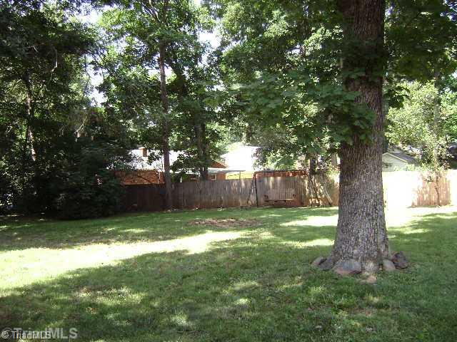 1620 Bright Leaf Road Pfafftown, NC 27040 - Photo 16 of 16 Exterior Front. Fenced backyard.
