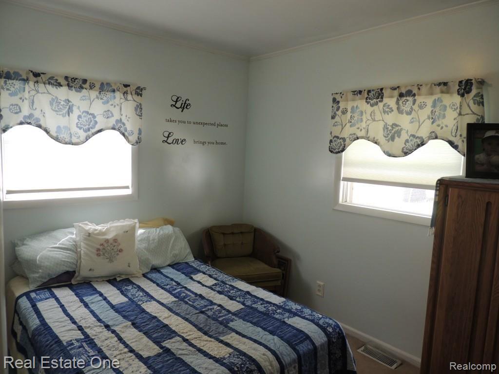 1848 June Avenue Rochester Hills, MI 48309 - Photo 23 of 28