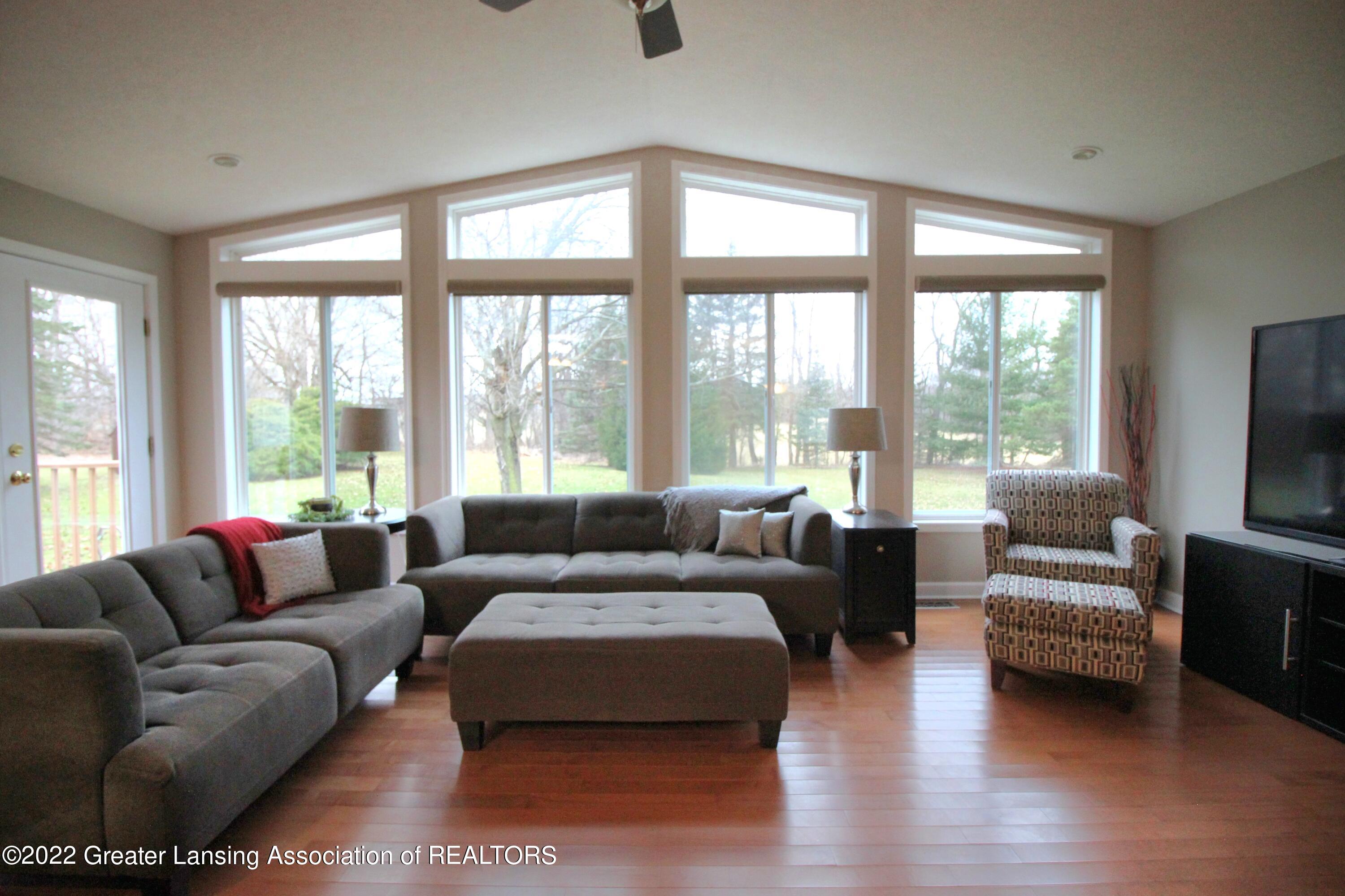 13444 Turner Road Dewitt, MI 48820 - Photo 18 of 54 16 open living 3