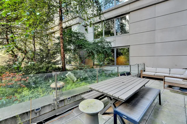 $1,320,000 | 80 Riverside Boulevard, Unit 3K | Upper West Side