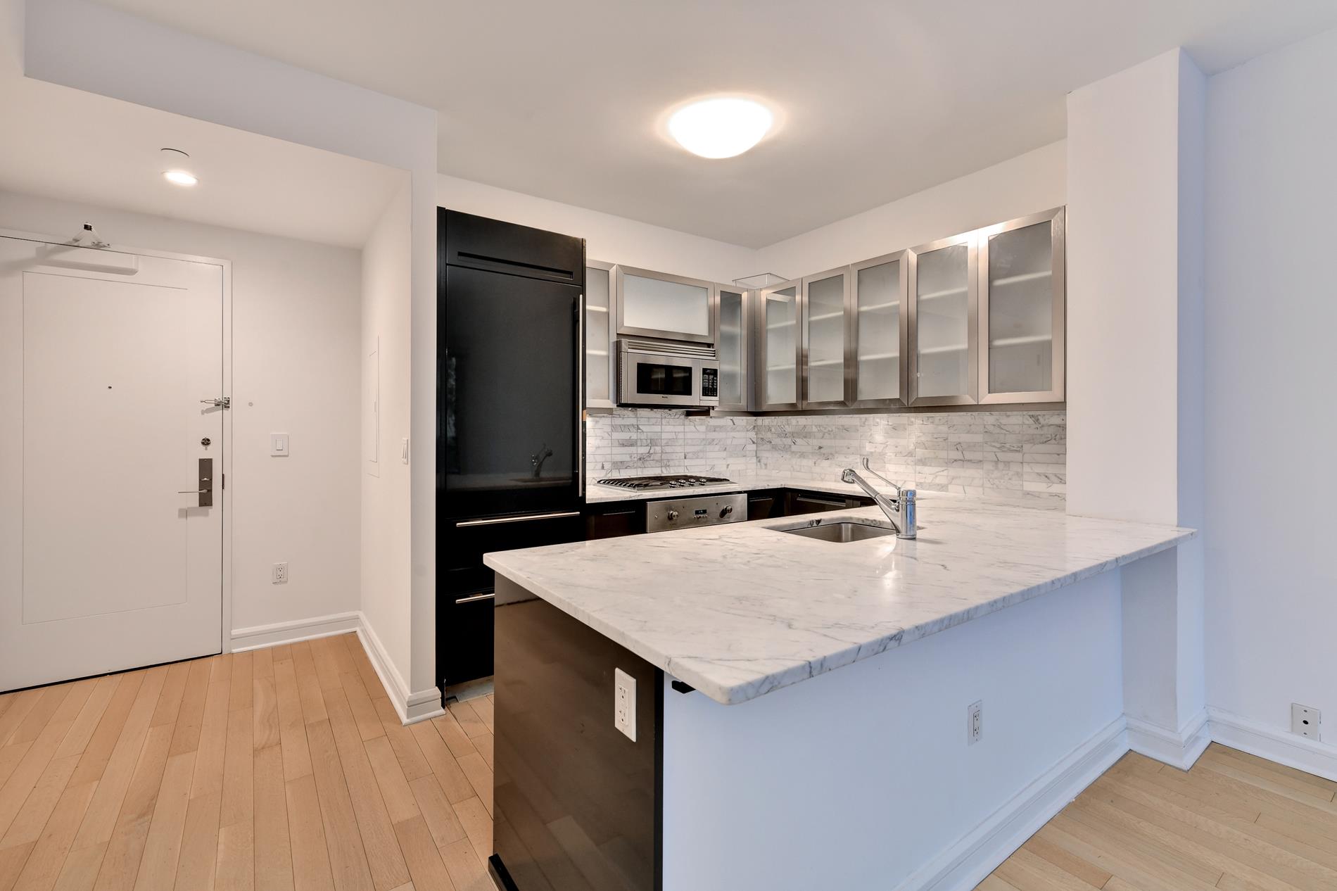 80 Riverside Boulevard, Unit 3K Manhattan, NY 10069 - Photo 4 of 12