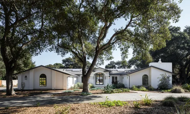 $6,950,000 | 212 Oak Grove Avenue, Atherton, CA 94027