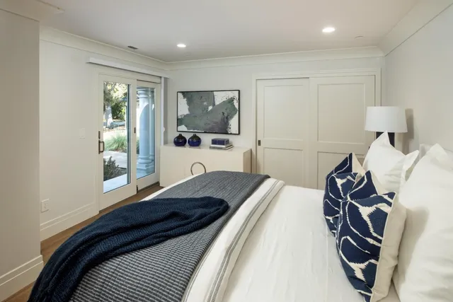 $6,950,000 | 212 Oak Grove Avenue, Atherton, CA 94027