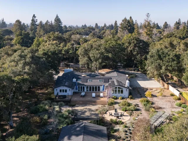 $6,950,000 | 212 Oak Grove Avenue, Atherton, CA 94027