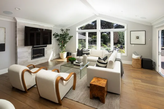$6,950,000 | 212 Oak Grove Avenue, Atherton, CA 94027