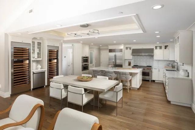 $6,950,000 | 212 Oak Grove Avenue, Atherton, CA 94027