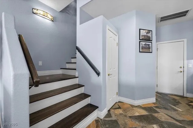 $325,000 | 262 Bighorn Drive, Boulder City, NV 89005