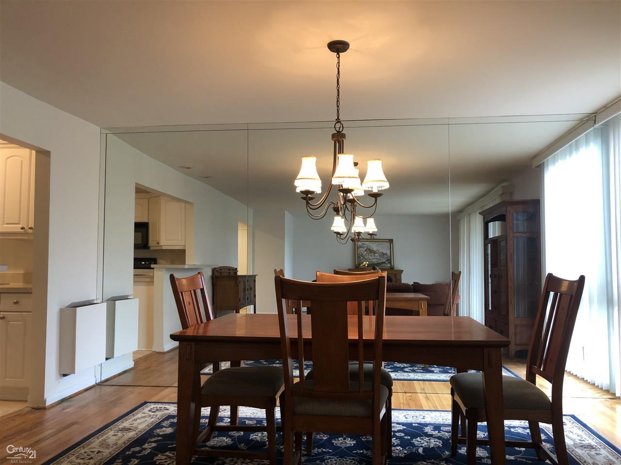 4047 West Maple Road Bloomfield Hills, MI 48301 - Photo 10 of 35