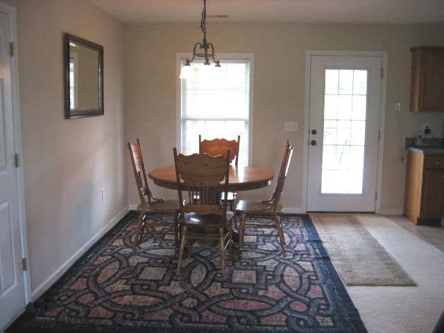 486 Chetola Road, Unit FABULOUS BONUS FEATURES Seneca, SC 29672 - Photo 6 of 17 Gallery Image 6