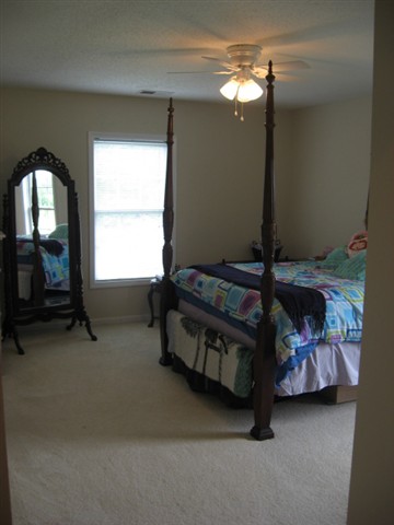 486 Chetola Road, Unit FABULOUS BONUS FEATURES Seneca, SC 29672 - Photo 9 of 17 Gallery Image 9