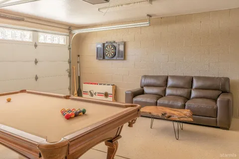 a view of sitting area with furniture