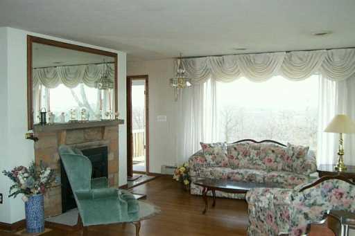 33 Tidball Road McKees Rocks, PA 15136 - Photo 2 of 8 Other.
