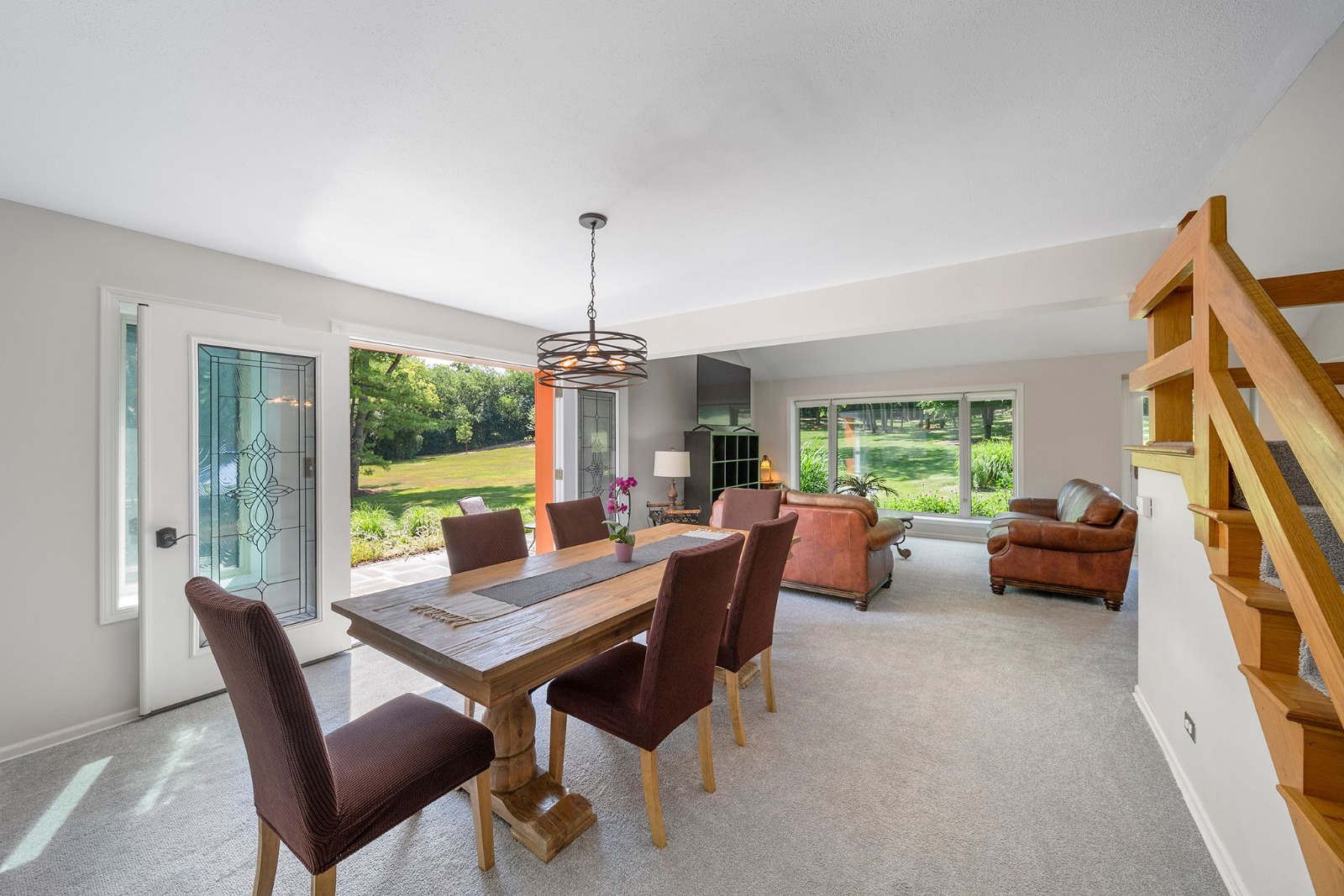 37W271 Weld Road Elgin, IL 60124 - Photo 6 of 24 a view of a livingroom with furniture and a window