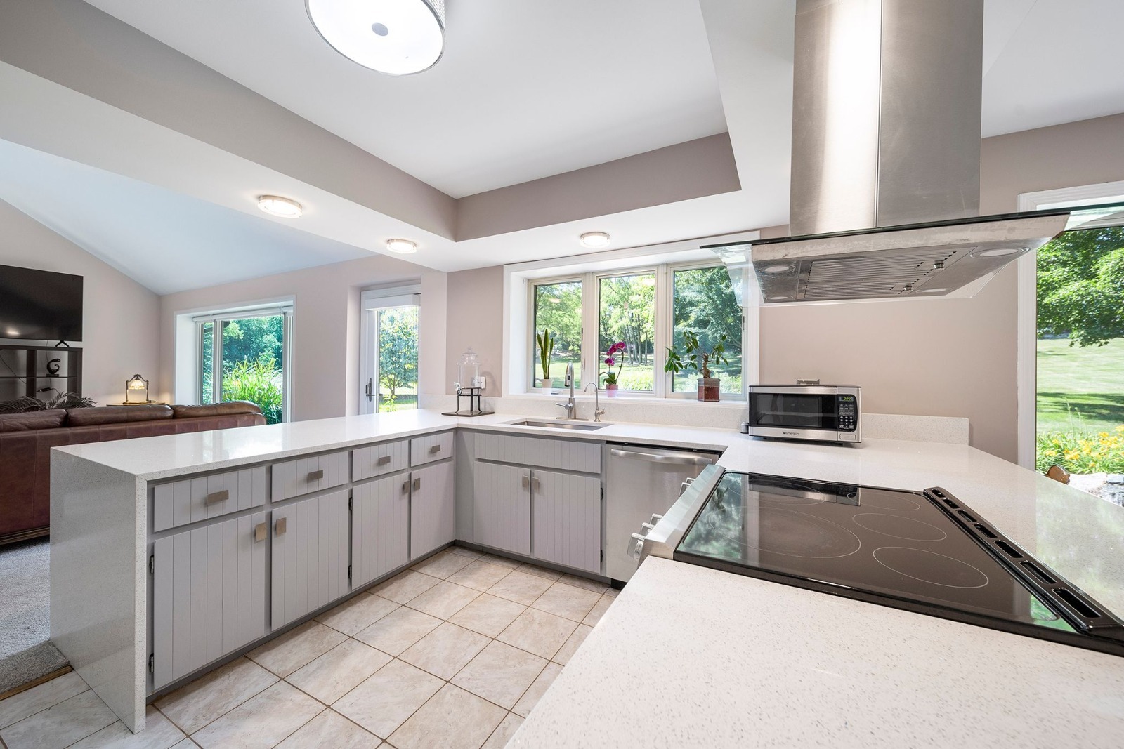 37W271 Weld Road Elgin, IL 60124 - Photo 8 of 24 a kitchen that has a sink and a stove in it
