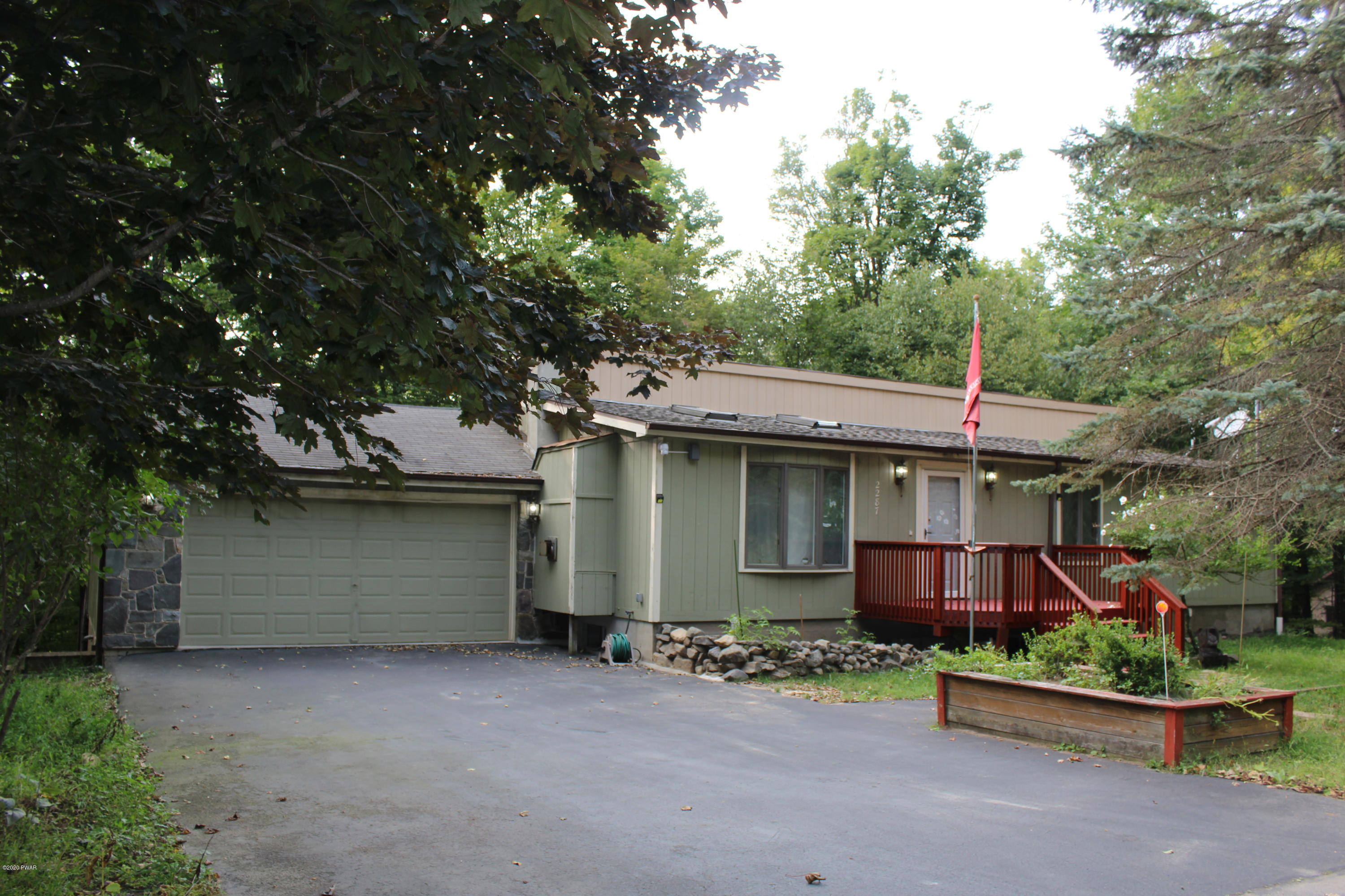 193 Ridgeview Drive Lake Ariel, PA 18436 - Photo 31 of 34