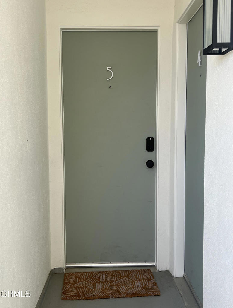 5135 West Wooley Road Oxnard, CA 93035 - Photo 4 of 25