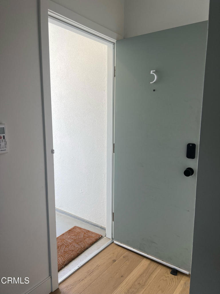 5135 West Wooley Road Oxnard, CA 93035 - Photo 5 of 25