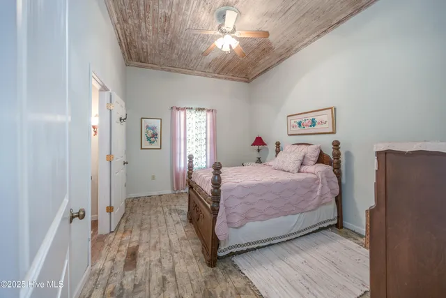 $330,000 | 1560 Register-Sutton Road, Rose Hill, NC 28458