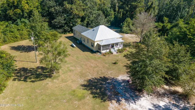$330,000 | 1560 Register-Sutton Road, Rose Hill, NC 28458