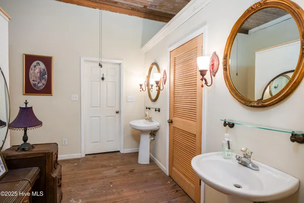 $330,000 | 1560 Register-Sutton Road, Rose Hill, NC 28458