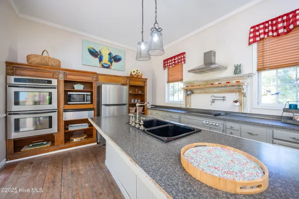 $330,000 | 1560 Register-Sutton Road, Rose Hill, NC 28458