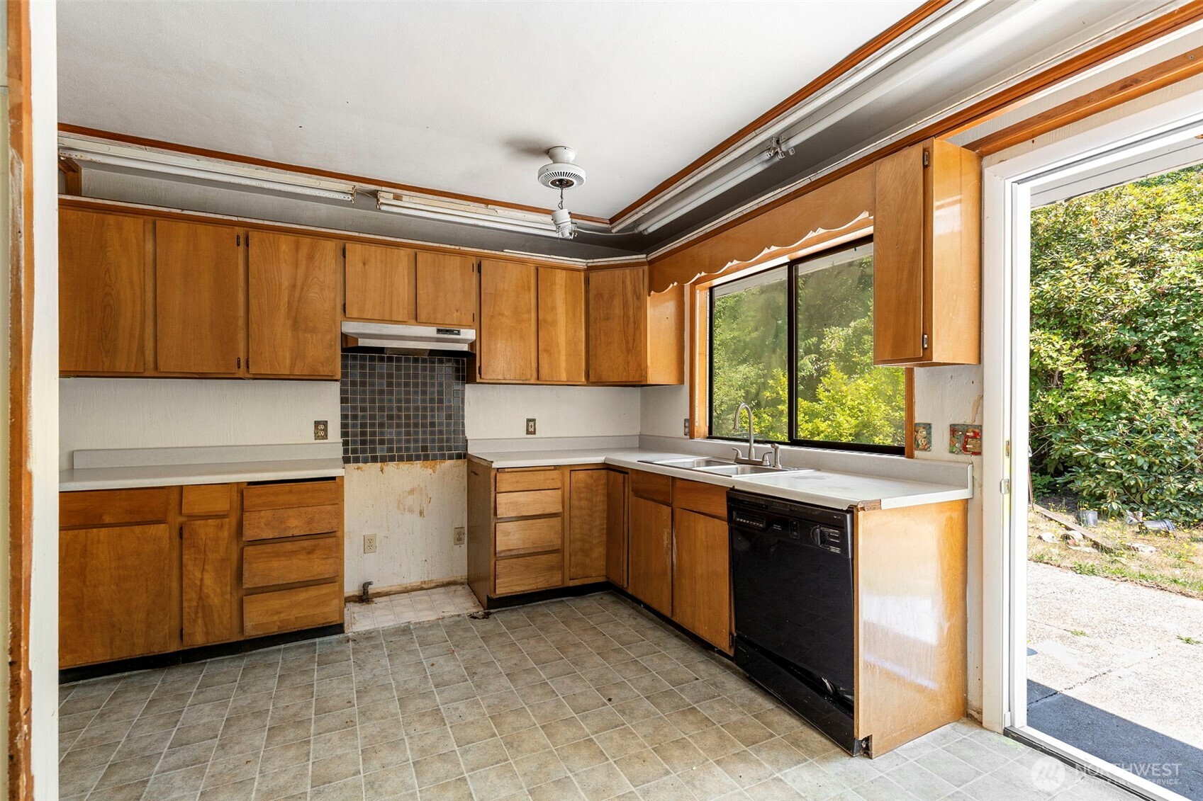 1087 Baby Doll Road East Port Orchard, WA 98366 - Photo 8 of 32 Gallery Image 8