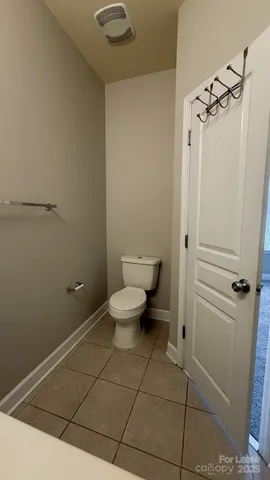 an empty walk in closet