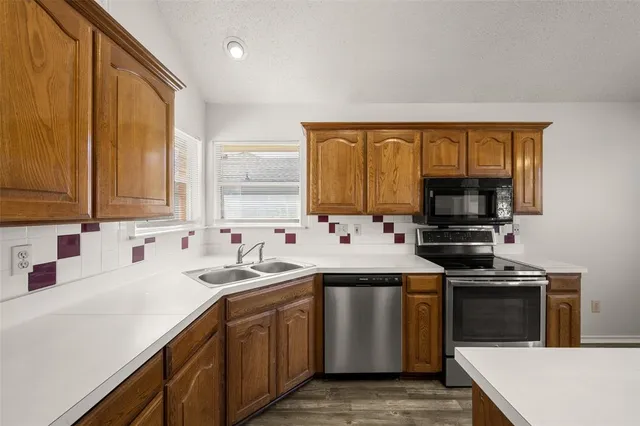 $1,995 | 1417 Warwick Drive, Lancaster, TX 75134