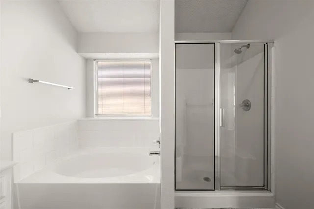 $1,995 | 1417 Warwick Drive, Lancaster, TX 75134