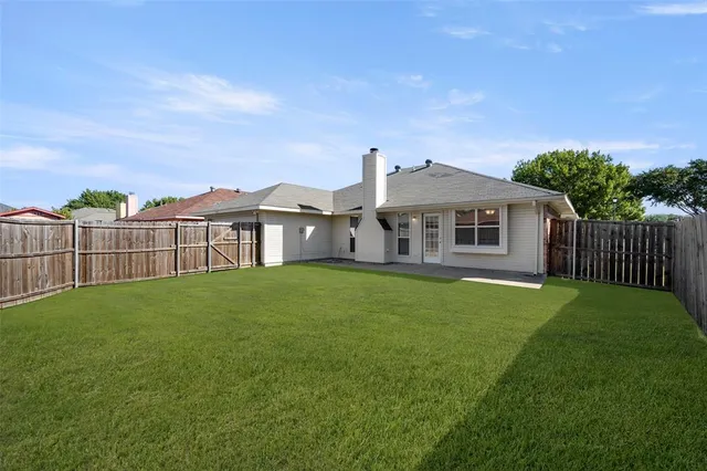 $1,995 | 1417 Warwick Drive, Lancaster, TX 75134