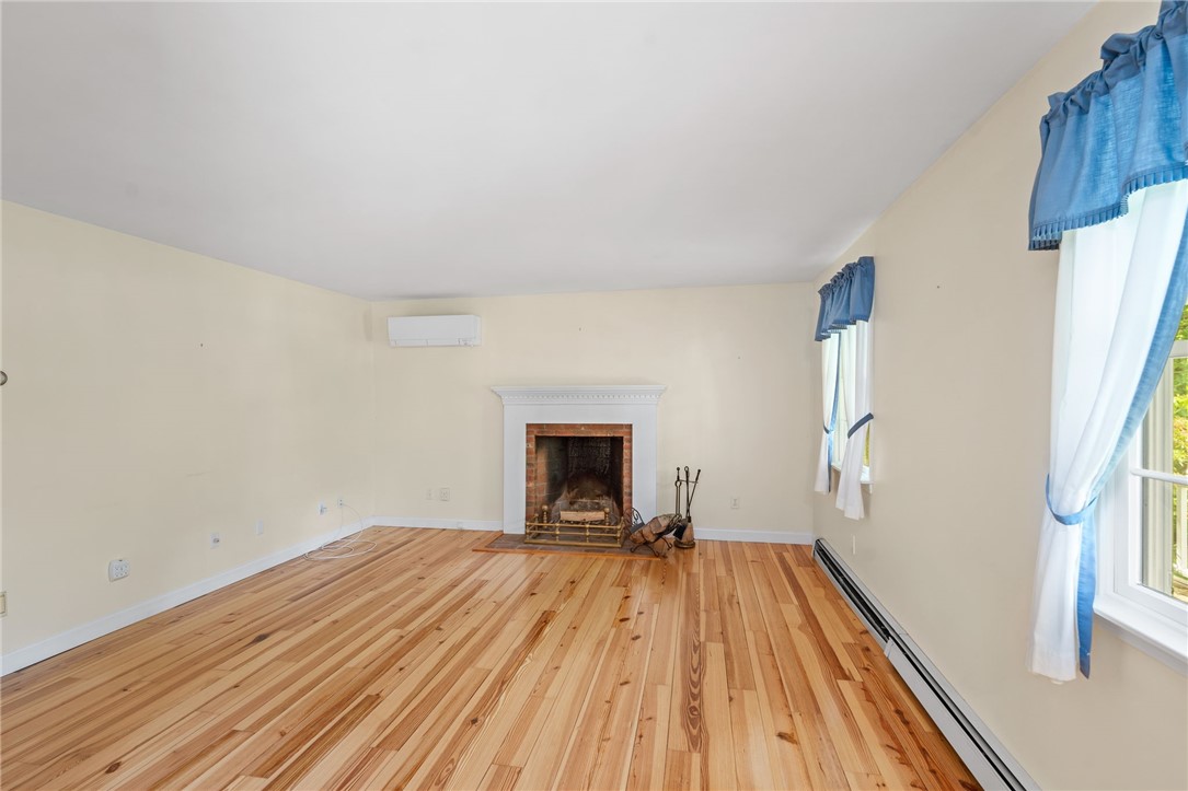 1 Cleo Court Westerly, RI 02891 - Photo 6 of 39