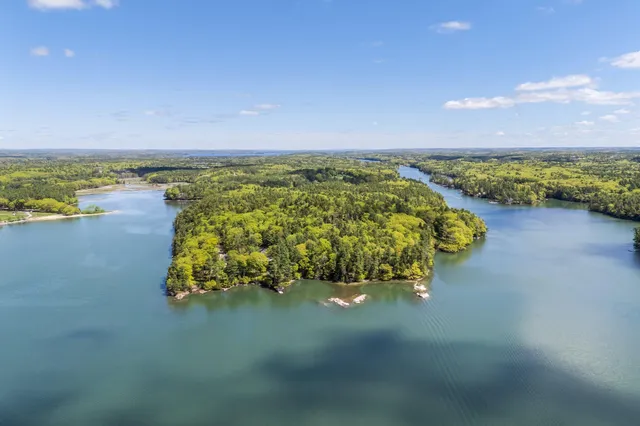 $1,375,000 | Lot 27 Howards Point Lane, Brunswick, ME 04011