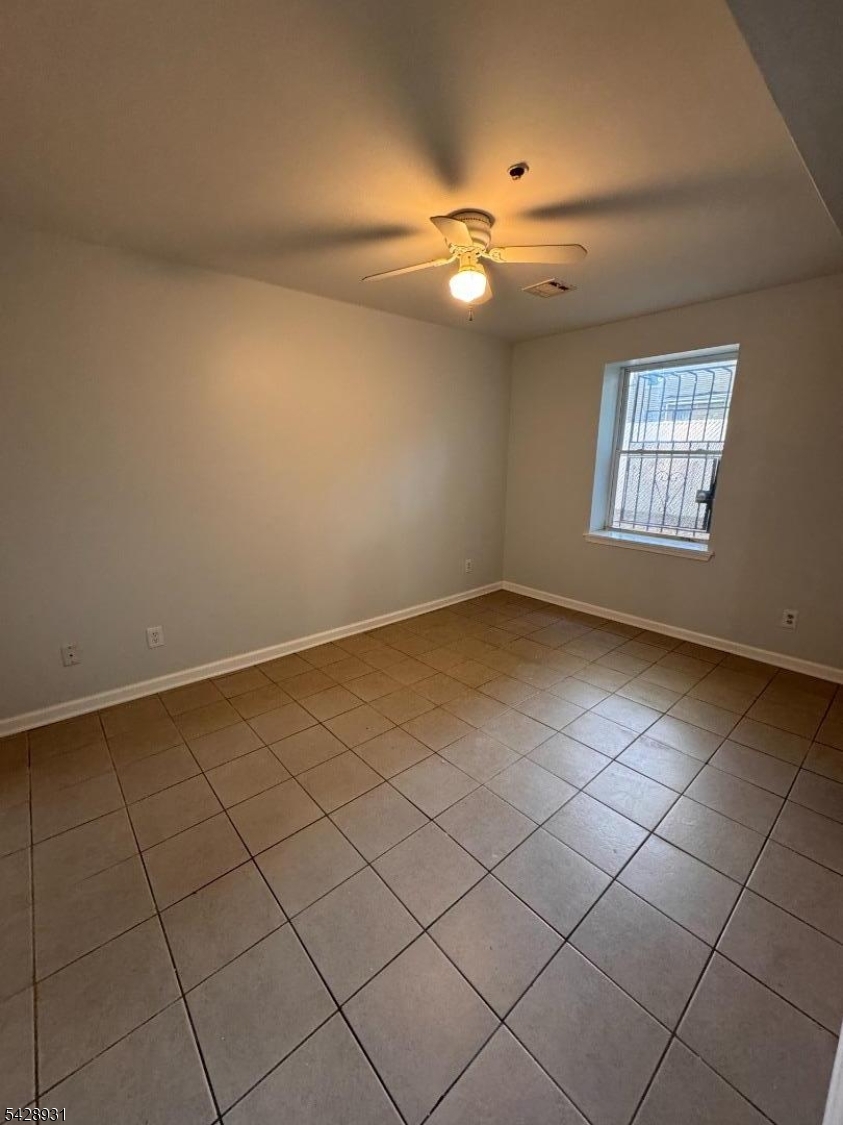 807 South 14th Street Newark, NJ 07108 - Photo 9 of 10