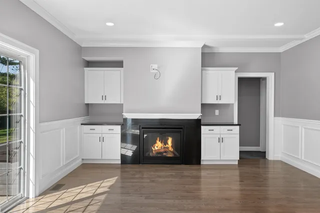 $1,350,000 | 45 Hobbs Road, Pelham, NH 03076