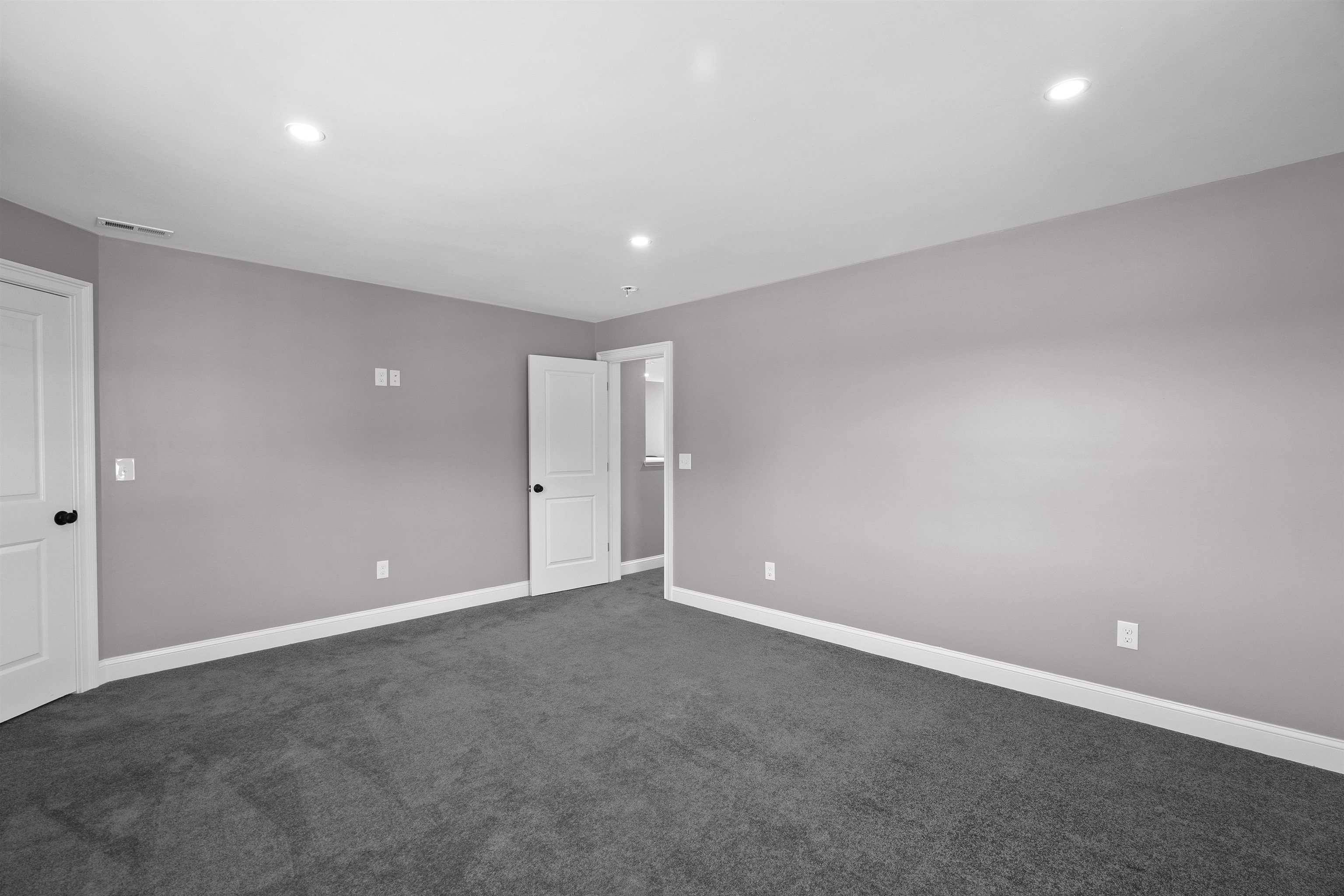 45 Hobbs Road Pelham, NH 03076 - Photo 28 of 59