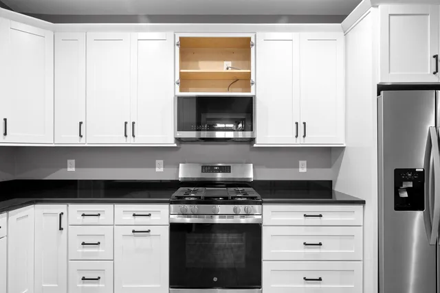 $1,350,000 | 45 Hobbs Road, Pelham, NH 03076