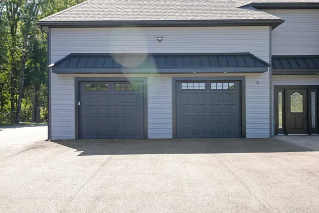 $1,350,000 | 45 Hobbs Road, Pelham, NH 03076