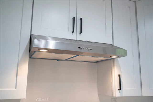 a close view of sink