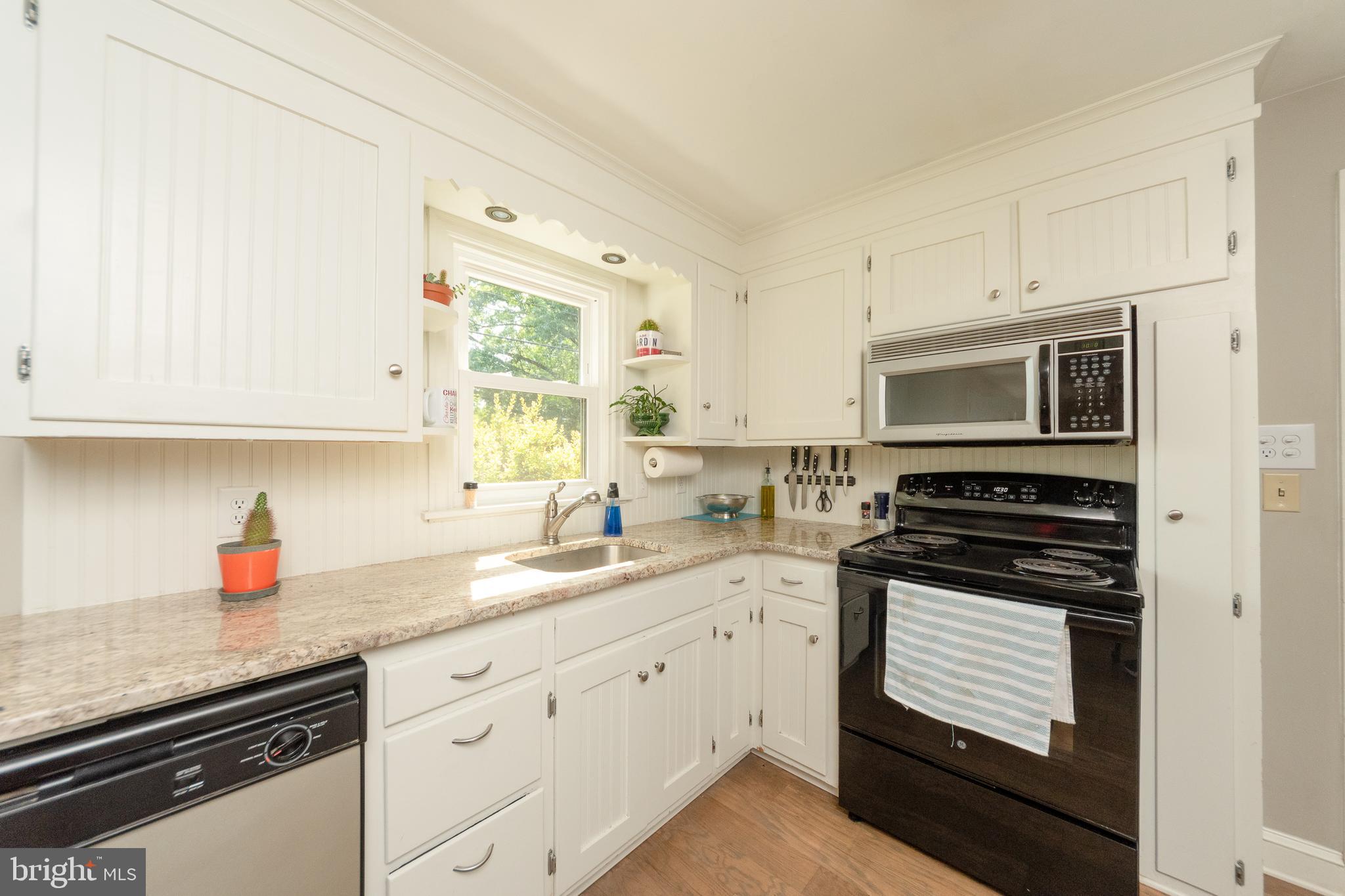 1882 Manor Ridge Drive Lancaster, PA 17603 - Photo 6 of 45 Gallery Image 6