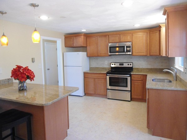 15 Skyview Road Randolph, MA 02368 - Photo 5 of 17 Gallery Image 5