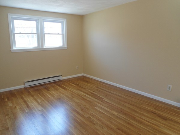 15 Skyview Road Randolph, MA 02368 - Photo 7 of 17 Gallery Image 7