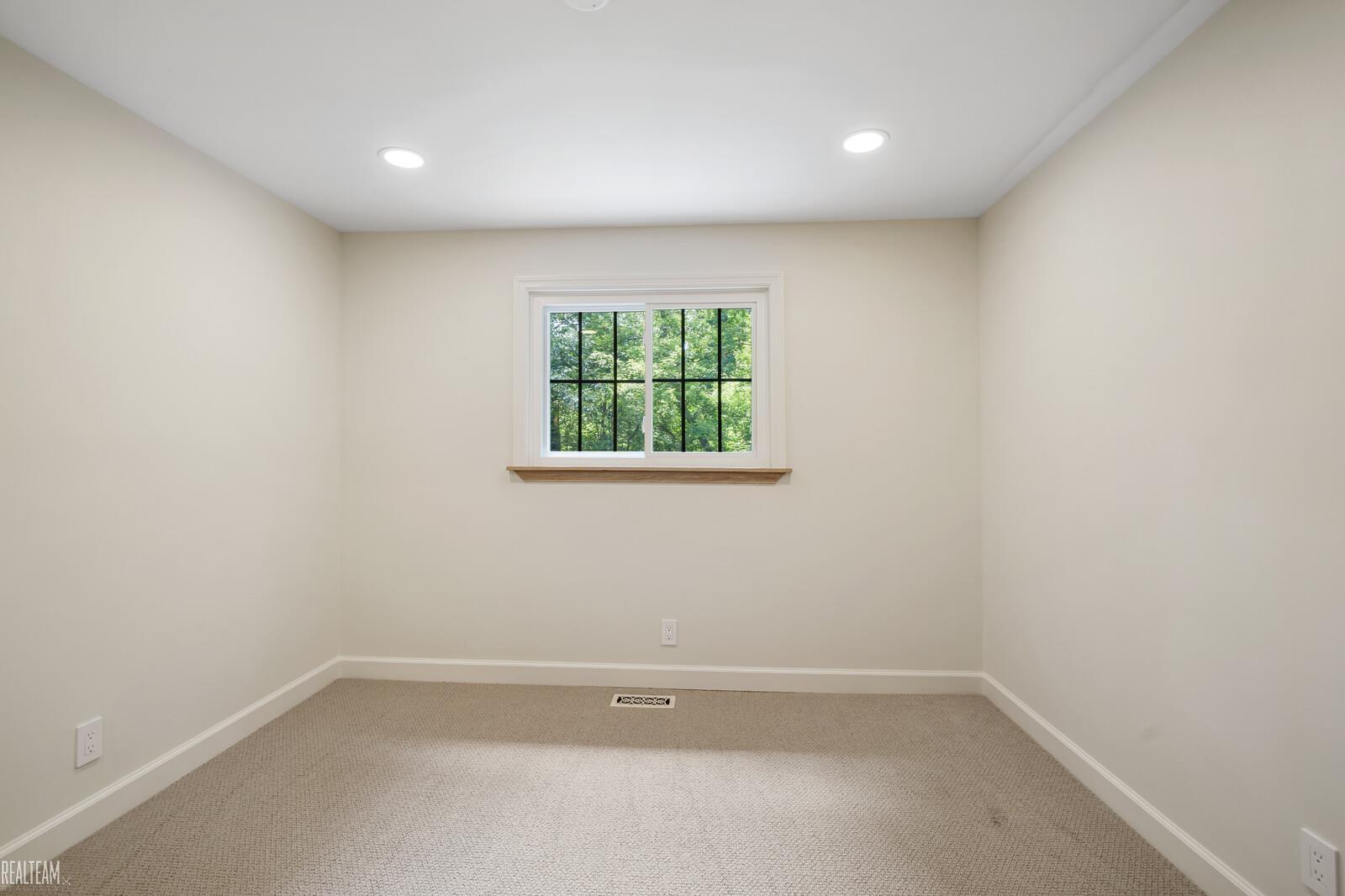 11126 Jonathan Lane Romeo, MI 48065 - Photo 49 of 66 Bedroom #3