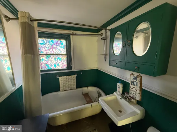 $149,999 | 207 South Washington Street, Snow Hill, MD 21863